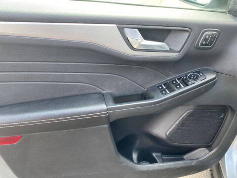 2023 Ford Escape Platinum