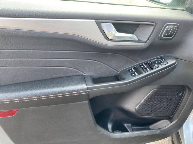 2023 Ford Escape Platinum