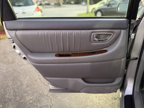 2001 Toyota Avalon XLS