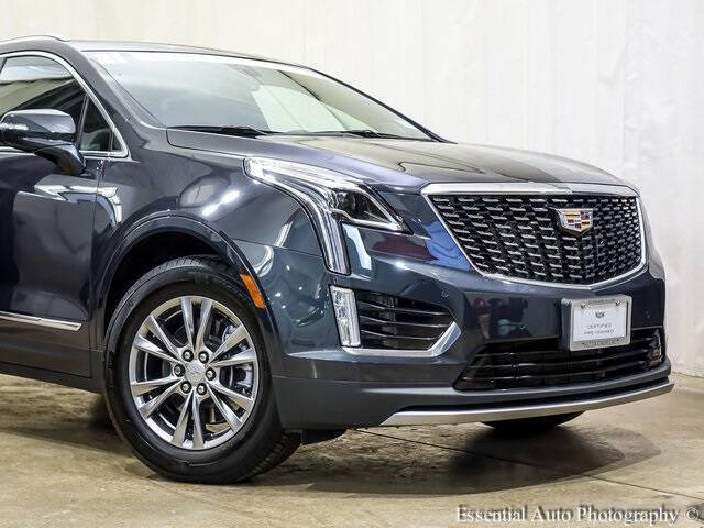 Used 2021 Cadillac XT5 Premium Luxury with VIN 1GYKNDRS7MZ231687 for sale in Tinley Park, IL