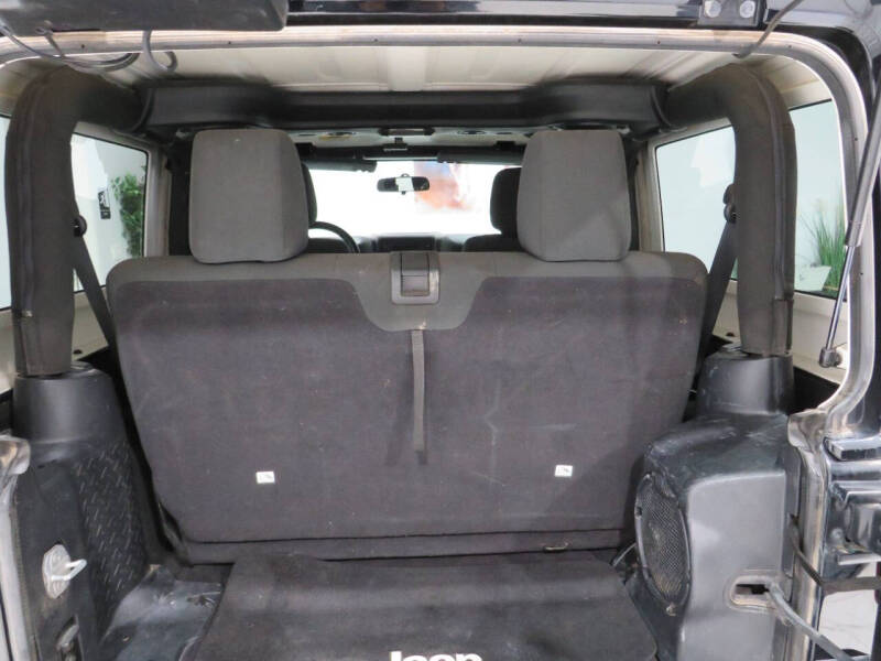 2012 Jeep Wrangler Sahara