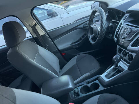 2012 Ford Focus SE