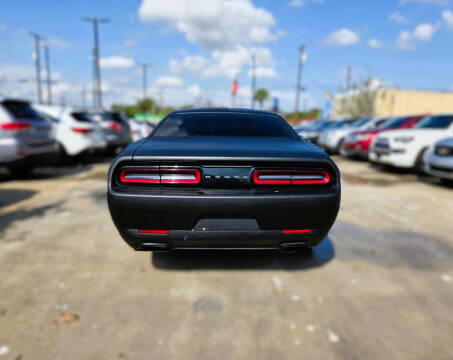 2016 Dodge Challenger SXT