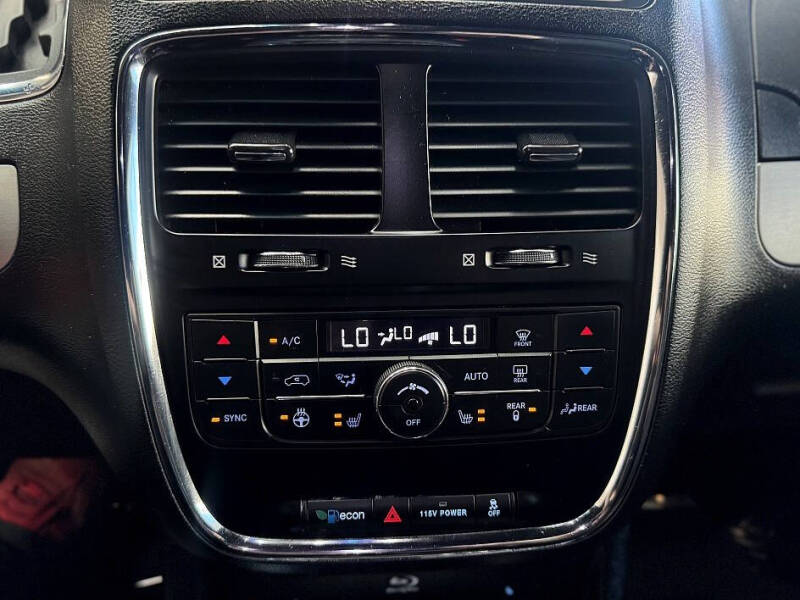 2014 Dodge Grand Caravan R/T