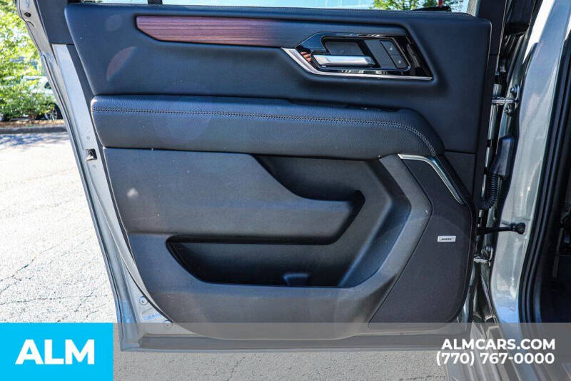 2025 GMC Yukon XL Denali