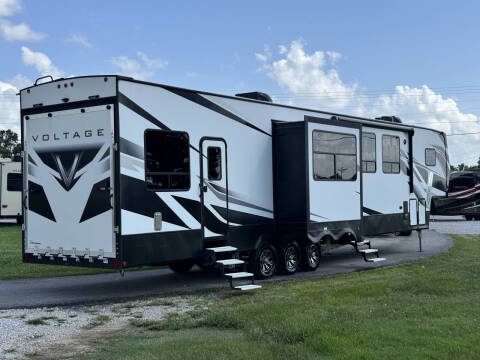 2021 Dutchmen Voltage