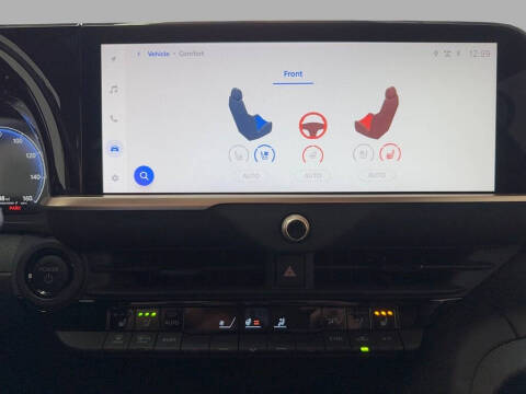 2025 Toyota Crown Platinum