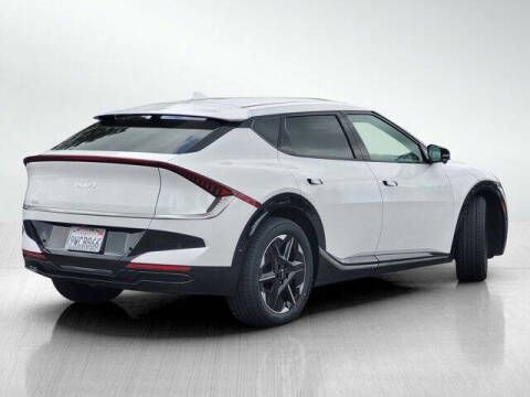 2025 Kia EV6 Wind