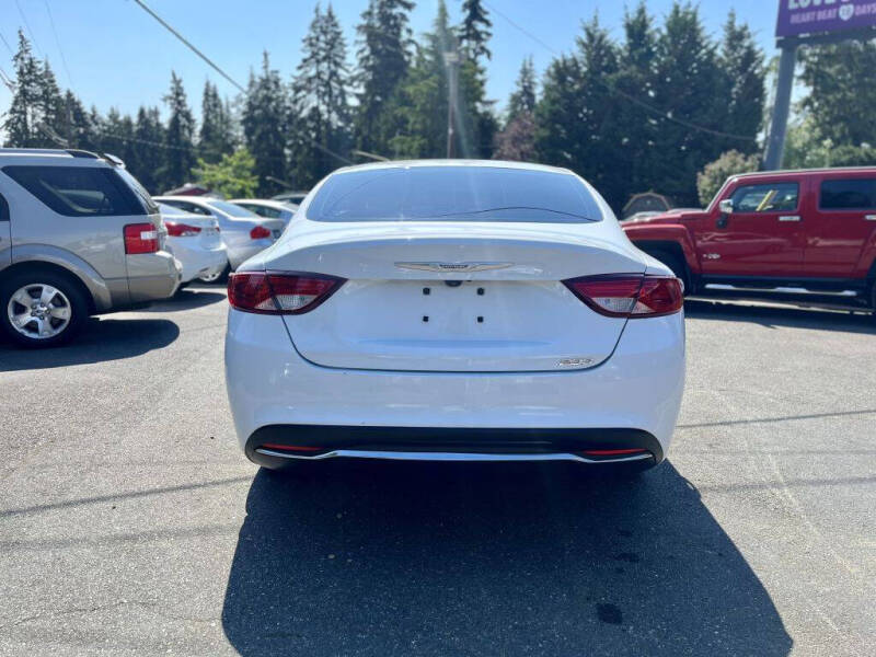 2016 Chrysler 200 Limited