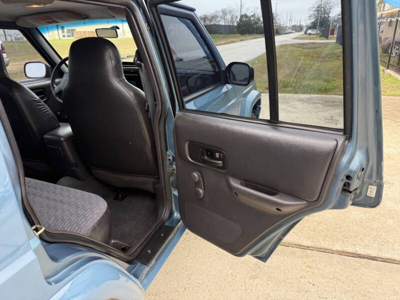 1999 Jeep Cherokee SE