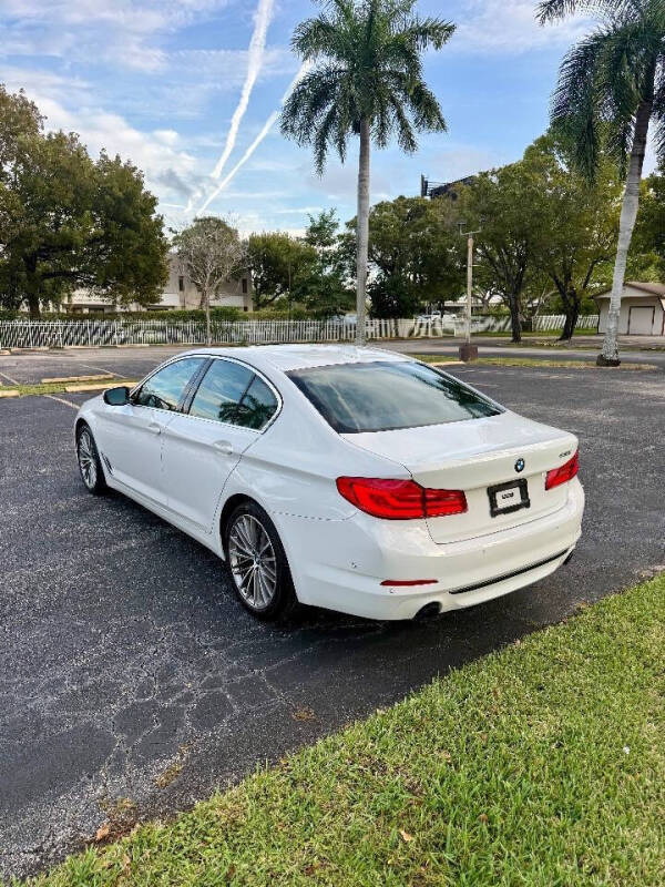 2019 BMW 5 Series 530i
