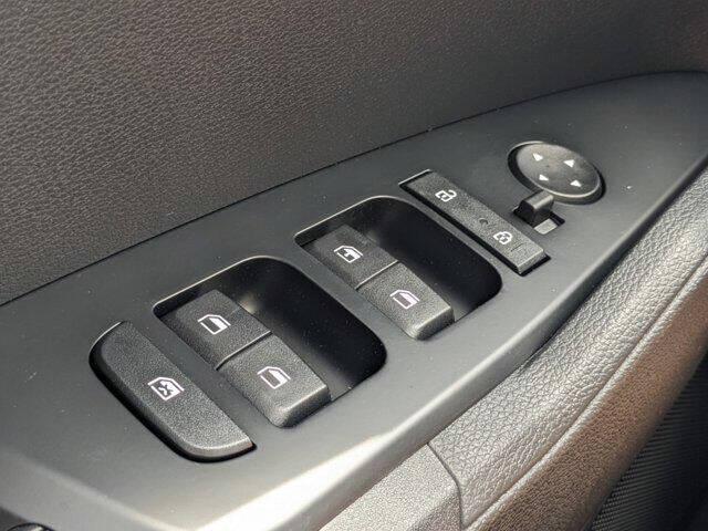 2024 Kia Sportage Hybrid LX