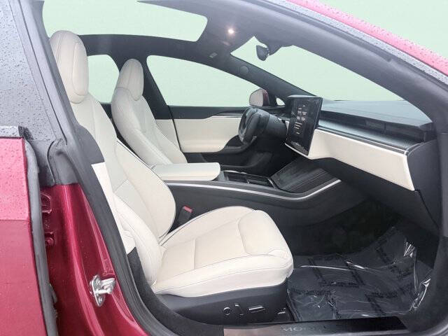 2023 Tesla Model S Plaid