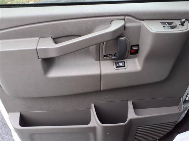 2024 GMC Savana 2500