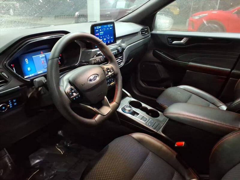 2025 Ford Escape ST-Line Select