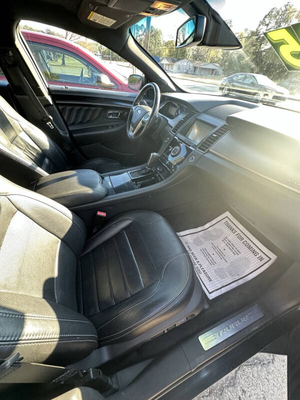 2015 Ford Taurus SHO