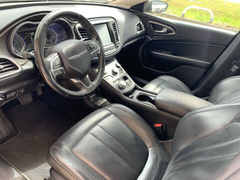 2016 Chrysler 200 Limited