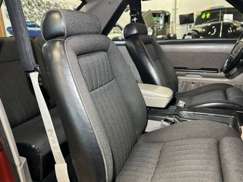 1990 Ford Mustang LX 5.0