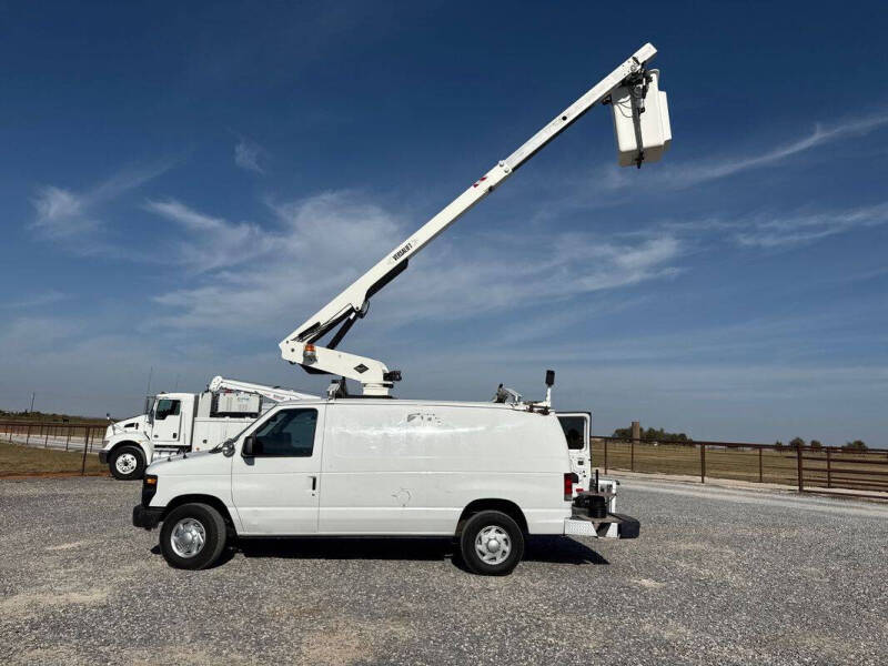 2010 Ford E-Series E-350 SD