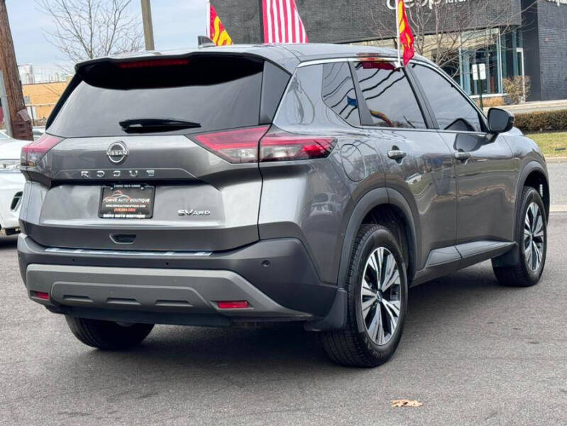 2022 Nissan Rogue SV