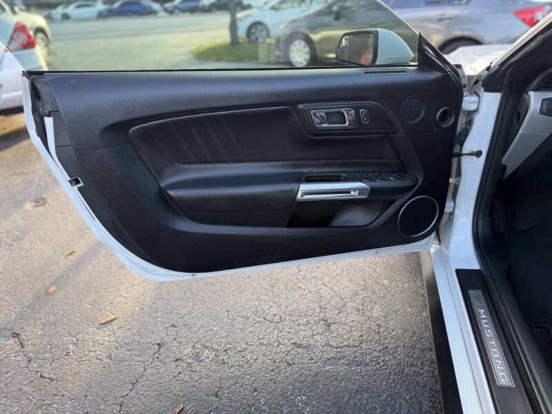 2016 Ford Mustang EcoBoost Premium