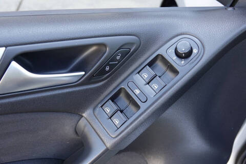 2011 Volkswagen Golf TDI