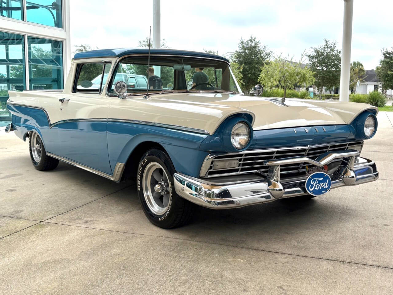 1957 Ford Ranchero 3