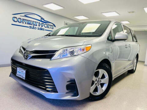 2018 Toyota Sienna for sale at Conway Imports in Streamwood IL