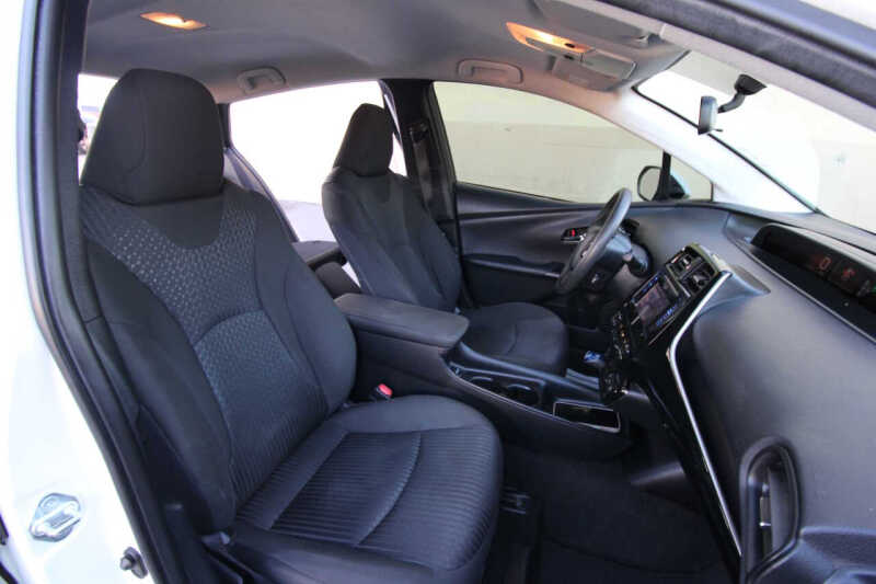 2016 Toyota Prius Two