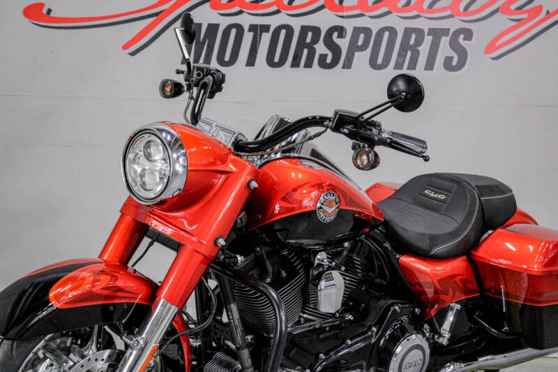 2014 Harley-Davidson CVO Road King