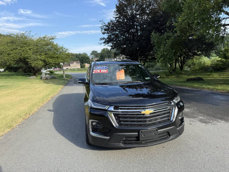 2023 Chevrolet Traverse LT Leather