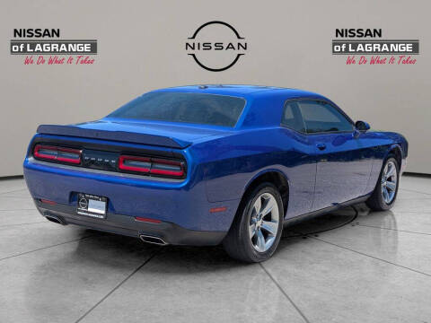 2022 Dodge Challenger SXT