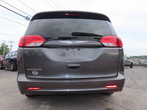 2020 Chrysler Voyager LXi