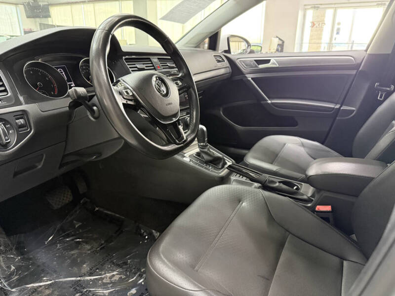 2018 Volkswagen Golf