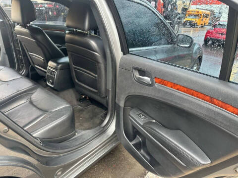 2012 Chrysler 300 Limited