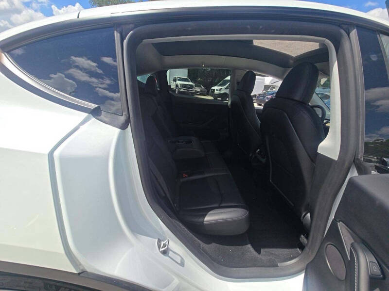 2023 Tesla Model Y Performance