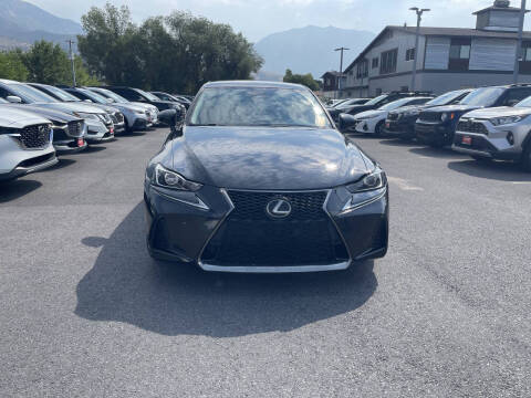 2017 Lexus IS 200t
