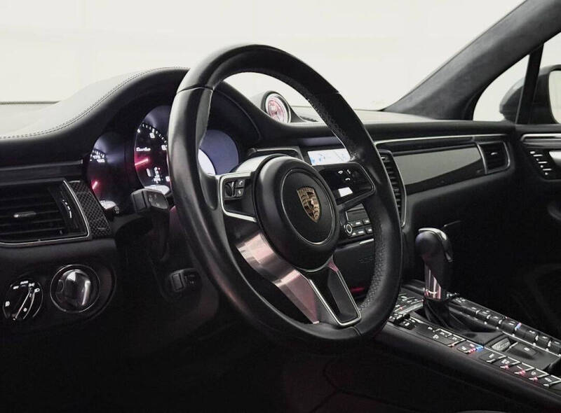 2018 Porsche Macan
