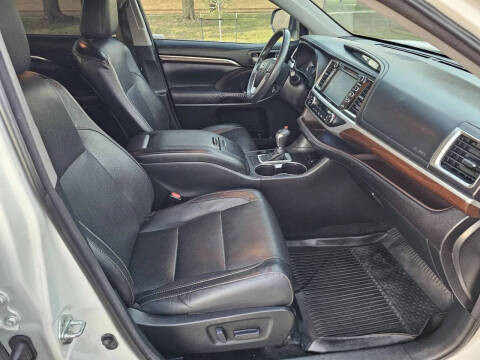 2016 Toyota Highlander