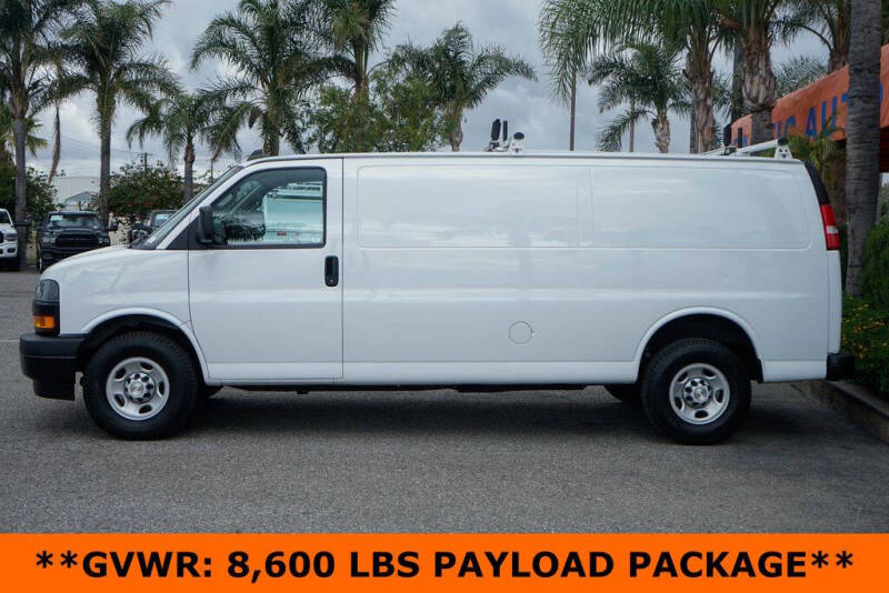 2023 Chevrolet Express 2500