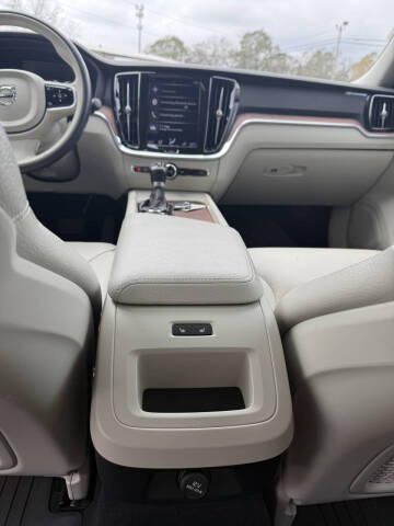 2019 Volvo S60 T6 Momentum