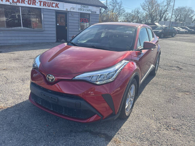 2020 Toyota C-HR LE's photo