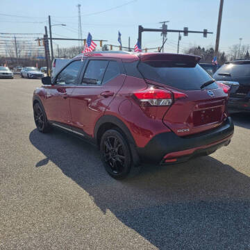 2020 Nissan Kicks SR