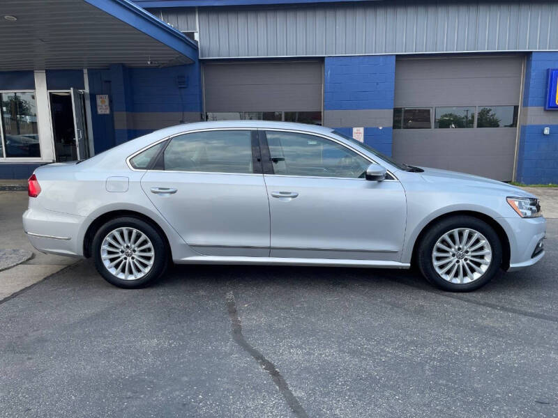 2016 Volkswagen Passat 1.8T SE