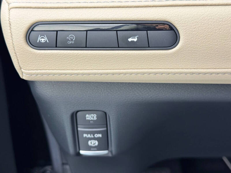 2025 Infiniti QX80 Pure