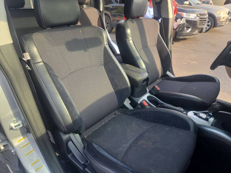 2011 Mitsubishi Outlander SE