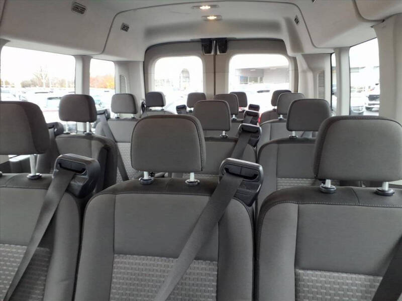 2023 Ford Transit 350 XLT