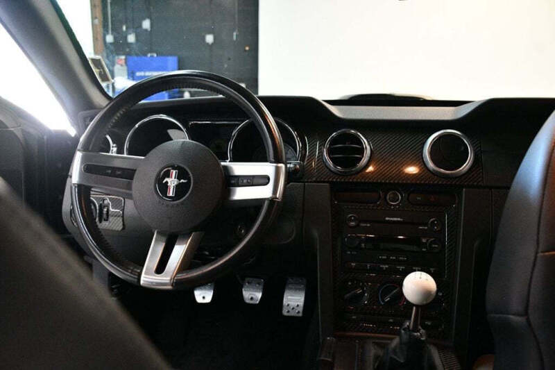 2006 Ford Mustang GT Deluxe
