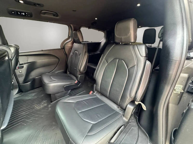 2018 Chrysler Pacifica Touring L Plus