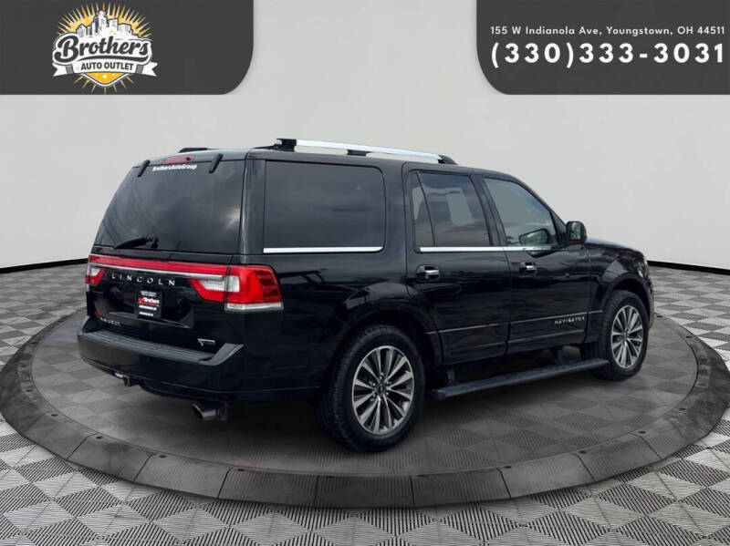 2016 Lincoln Navigator Select